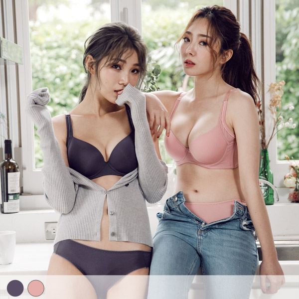 莓好初戀。無痕透氣包副乳內衣 A.B.C罩