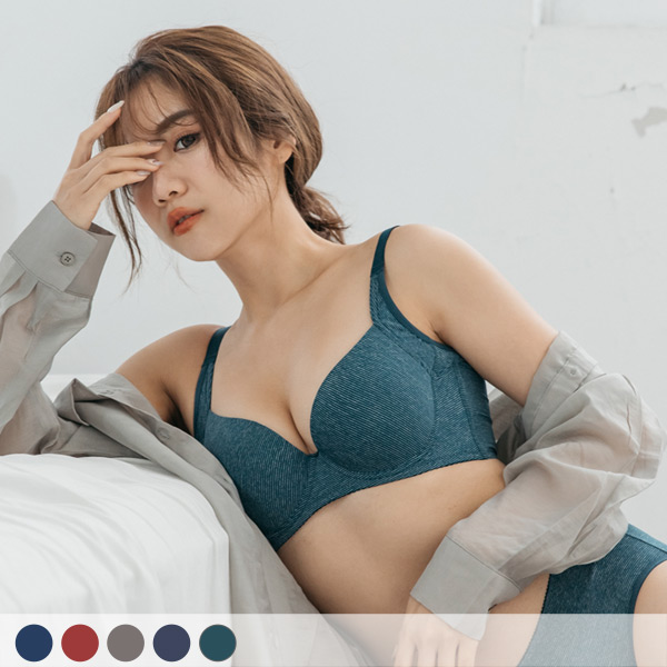極線密語。無痕包副乳防外擴內衣 A.B.C罩 極線密語。無痕包副乳防外擴內衣 A.B.C罩